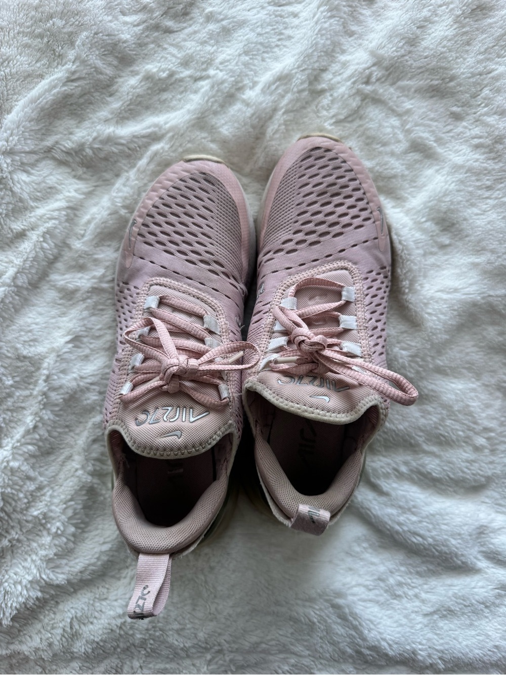 Nike Women's Dusty Pink Breathable Running Shoes